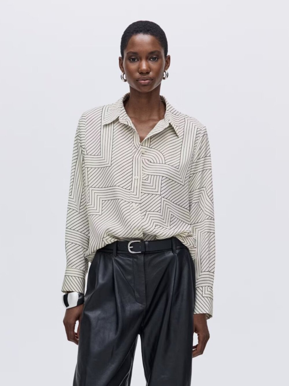 H&M Black and White Patterned Long Steeve Button Front Shirt